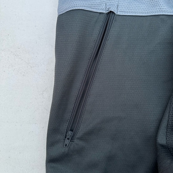 Nike Exercising Sweater - Picture 3 of 8